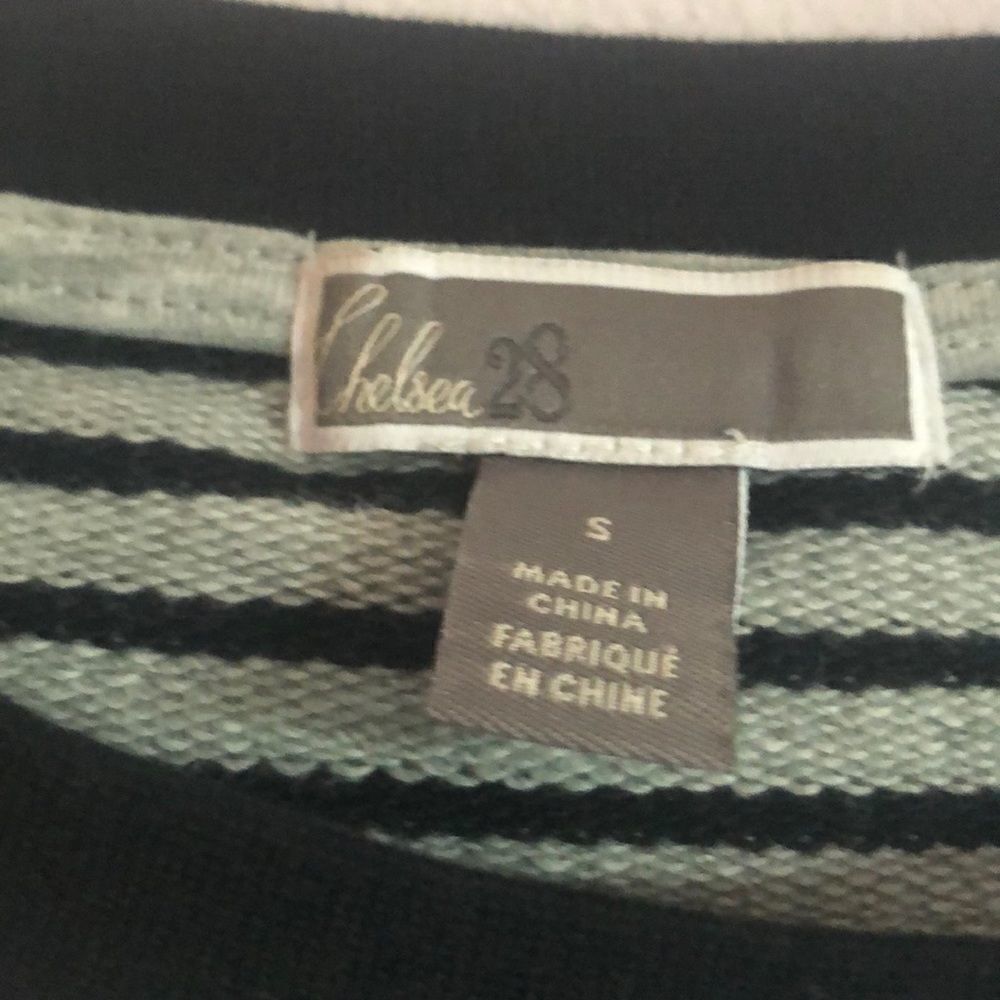 𝅺chelsea 28 striped longsleeve shirt - Picture 2 of 5